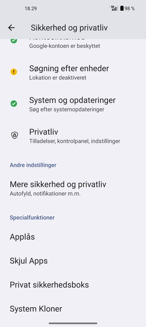 Scroll til og vælg Mere sikkerhed og privatliv