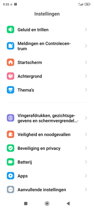 Scroll naar en selecteer Vingerafdrukken, gezichtsgegevens en schermvergrendeling