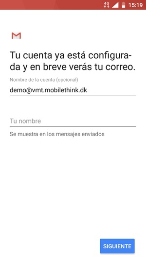 Déle a su cuenta un nombre y escriba su nombre. Seleccione SIGUIENTE