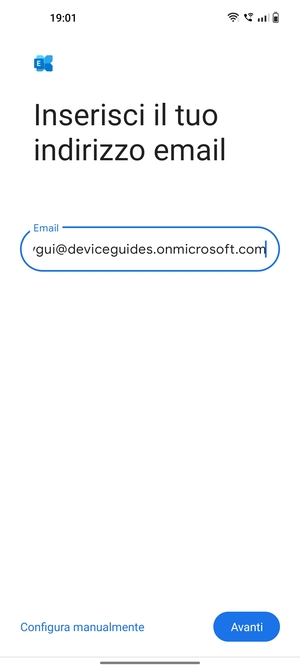 Inserisci il tuo indirizzo email e seleziona Configura manualmente