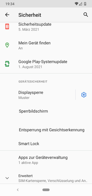 Um die PIN für die SIM-Karte zu wechseln, scrollen Sie und wählen Sie Erweitert