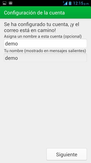 Déle a su cuenta un nombre y escriba su nombre. Seleccione Siguiente