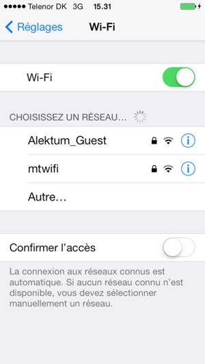 Activer la connexion Wi-Fi et sélectionnez le réseau sans fil auquel vous souhaitez vous connecter