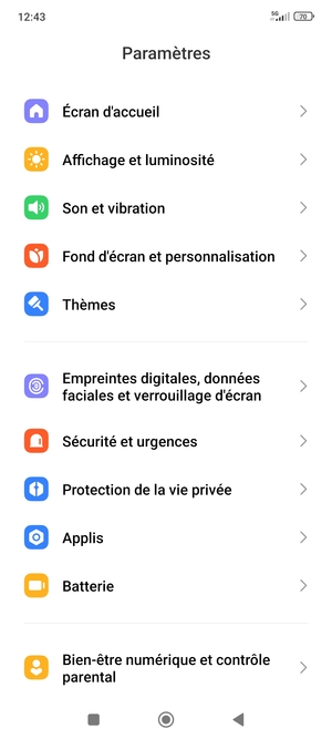 Faites défiler et sélectionnez Empreintes digitales, données faciales et verrouilage de l'ecran