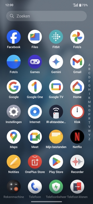 Scroll naar en selecteer Instellingen