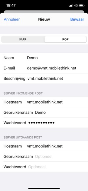 Voer e-mailgegevens voor SERVER UITGAANDE POST in en selecteer Bewaar