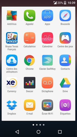 Pour copier vos contacts de la carte SIM, aller au menu Applis et sélectionnez Contacts