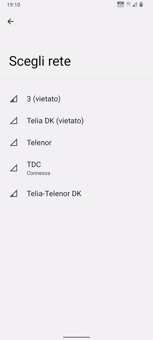 Seleziona un operatore di rete dall'elenco