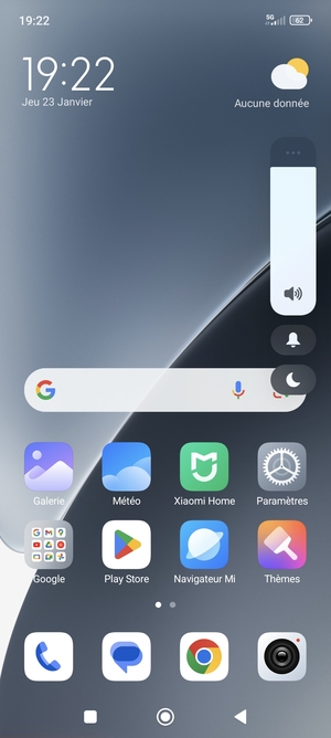 Maintenir appuyé pour baisser le volume au niveau requis