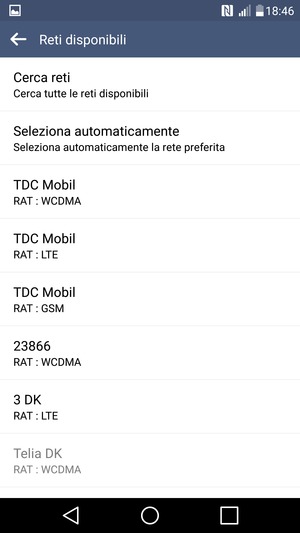 Seleziona un operatore di rete dall'elenco