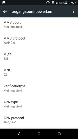 Scroll naar beneden en voer internetgegevens in