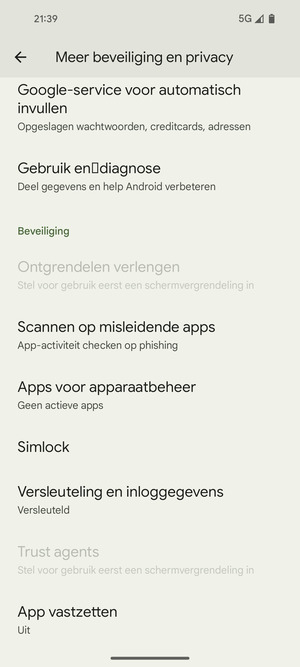 Scroll naar en selecteer Simlock
