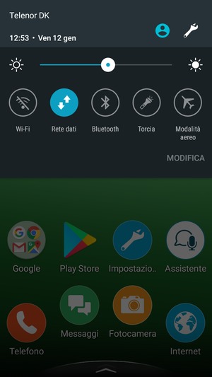 Seleziona il tasto Impostazioni