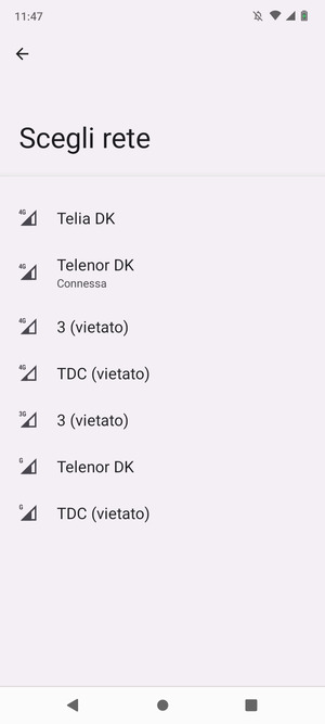 Seleziona un operatore di rete dall'elenco