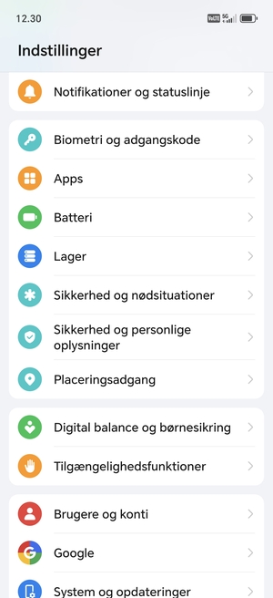 Scroll til og vælg Sikkerhed og personlige oplysninger
