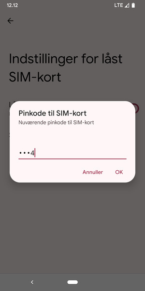 Indtast din Nuværende pinkode til SIM-kort og vælg OK