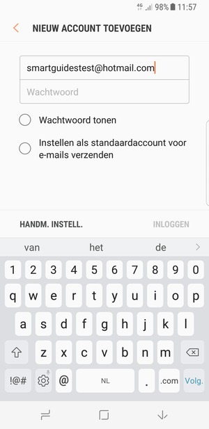Voer uw Hotmail adres in en selecteer Volg.