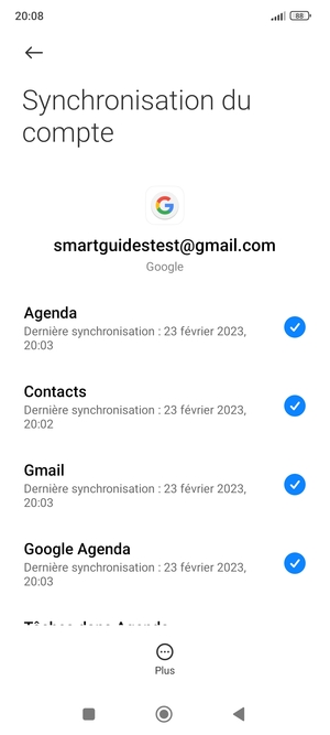 Assurez-vous que Contacts est sélectionné