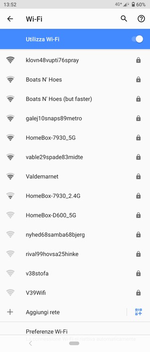 Seleziona la rete wireless a cui desideri connetterti