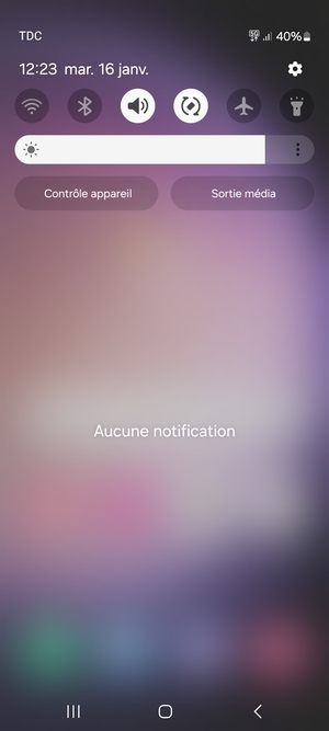 Déroulez à nouveau le menu du haut