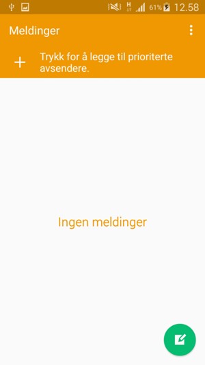 Velg menyknappen eller velg MER