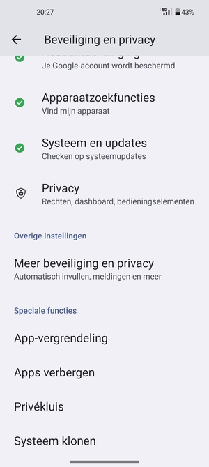 Scroll naar en selecteer Meer beveiliging en privacy